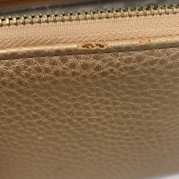Adrienne Vittadini Phone Charging 3/4 Zip Accordion Wallet-Gold Vegan Leather - Picture 9 of 11